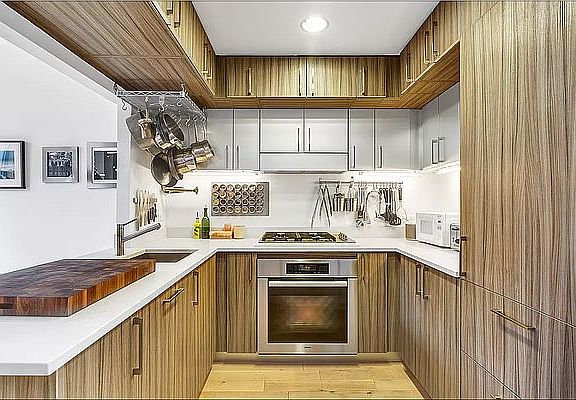 5th image of 201 Berry St #1