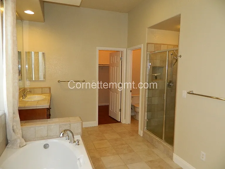 231 Lanfranco Cir — Photo 20
