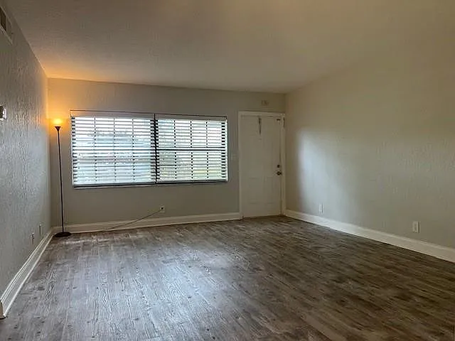 2588 Riverside Dr #2588 — Photo 16