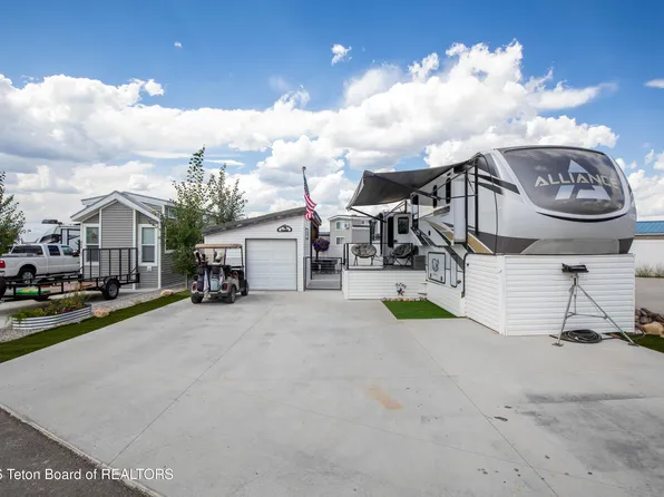 514 Whiffle Tree Dr, Thayne, WY 83127