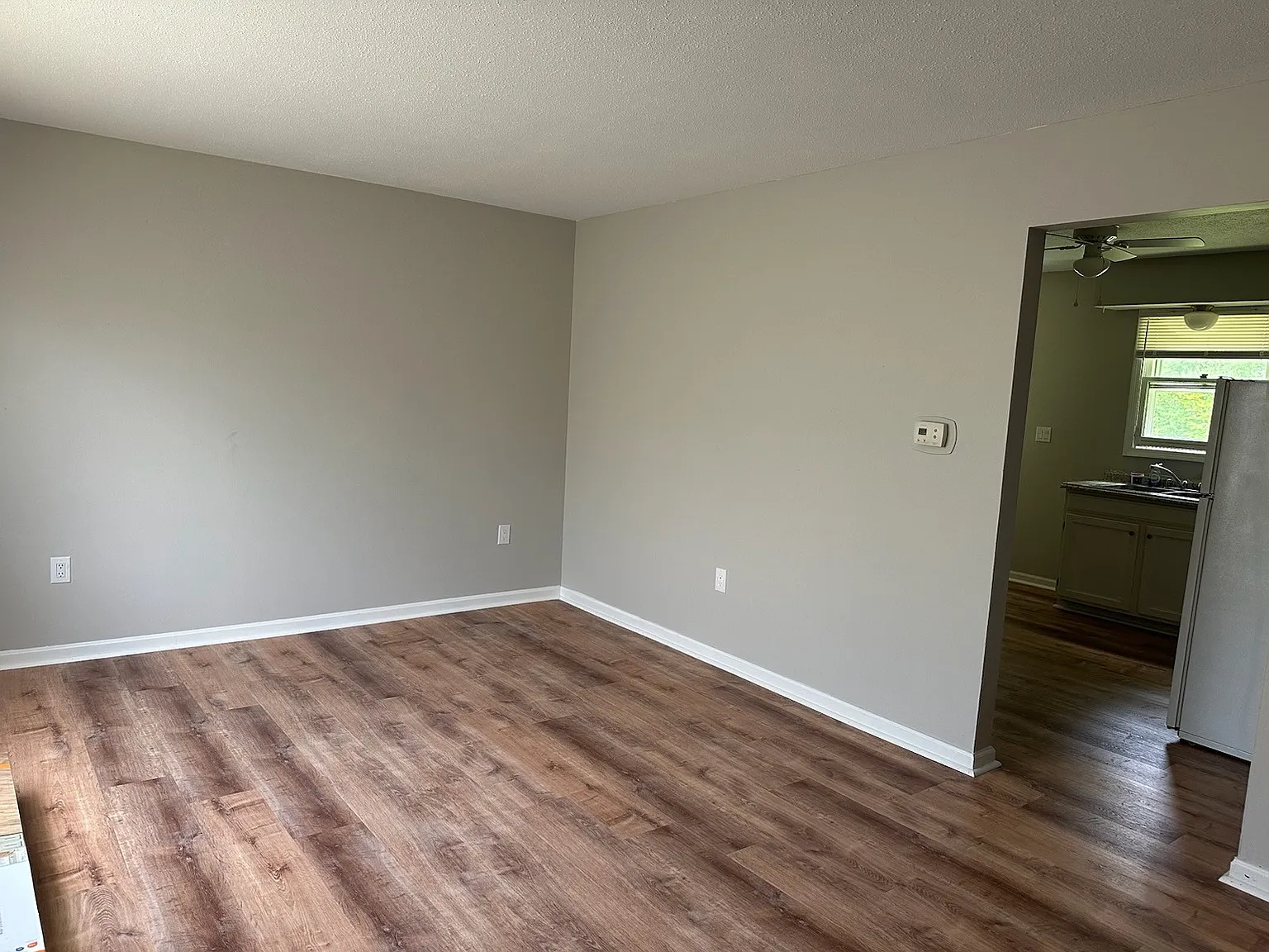 2 bed, 1.0 bath, 789 sqft, $950 — Photo 3