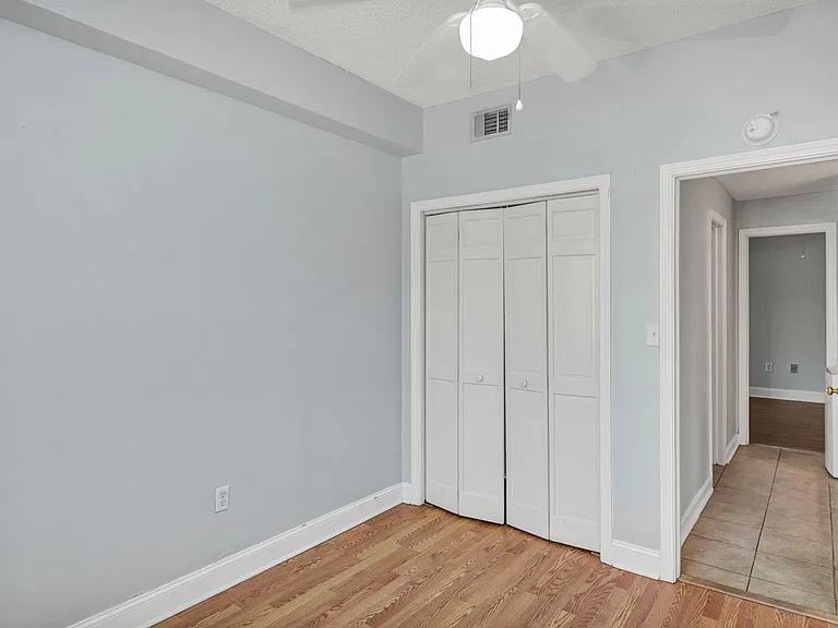 2002 Greene St #113 — Photo 13