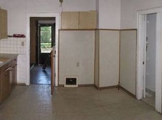 7717 Spafford Rd, Cleveland, OH 44105