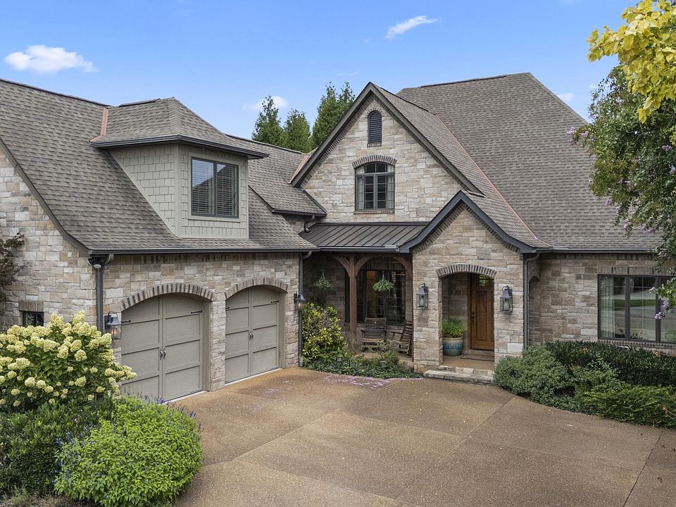 1st image of 559 Stratfield Way