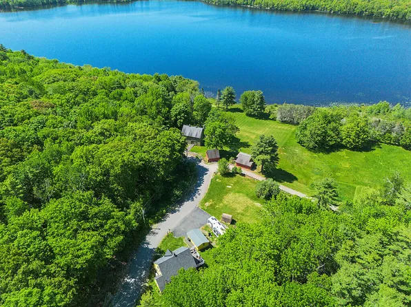 227 Warren Road, Pittston, ME 04345