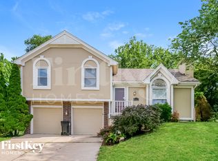 6513 NW Gilly Dr, Kansas City, MO 64152