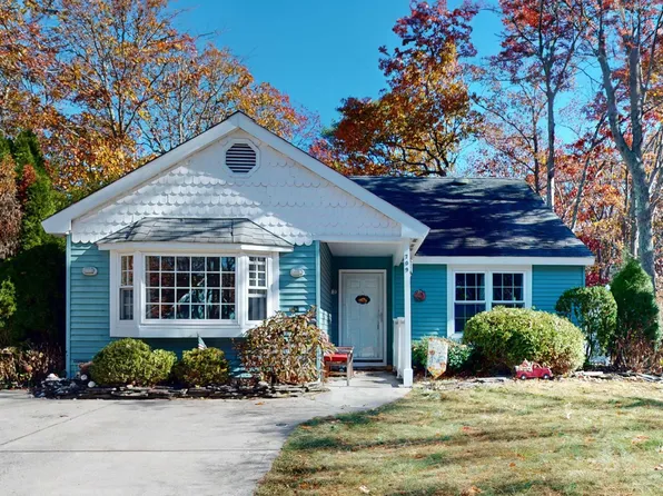 709 Ravenwood Dr, Galloway, NJ 08205