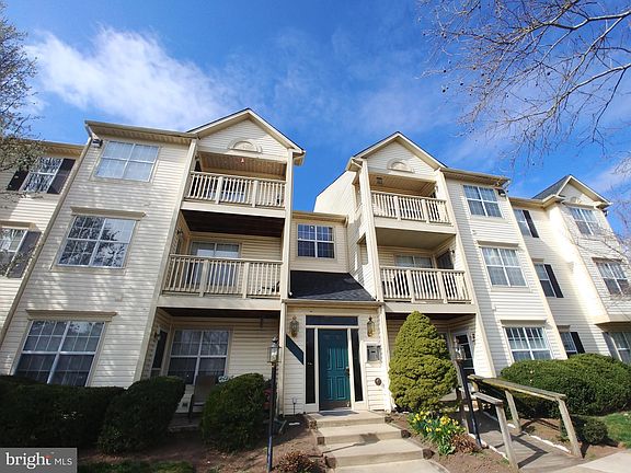 2nd image of 11002 Koman Cir APT 303