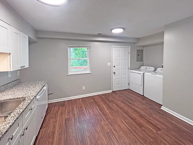 South Asheville Commons — Photo 37