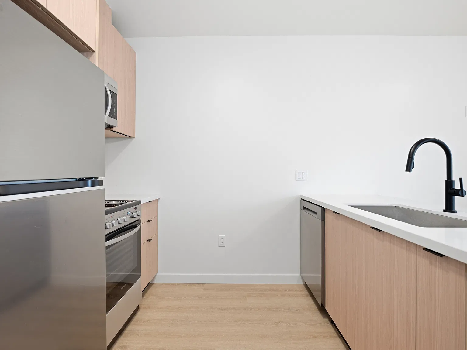 1 bed, 417 sqft, $1,995 — Photo 3