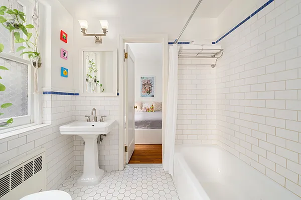 Sold by Compass | media 8