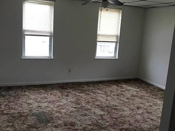4th image of 2636 Brown Ave #B