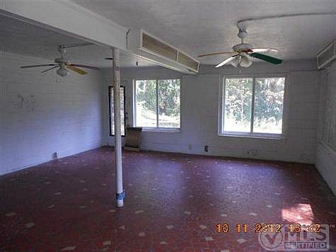 4th image of 3045 Orange Ave W