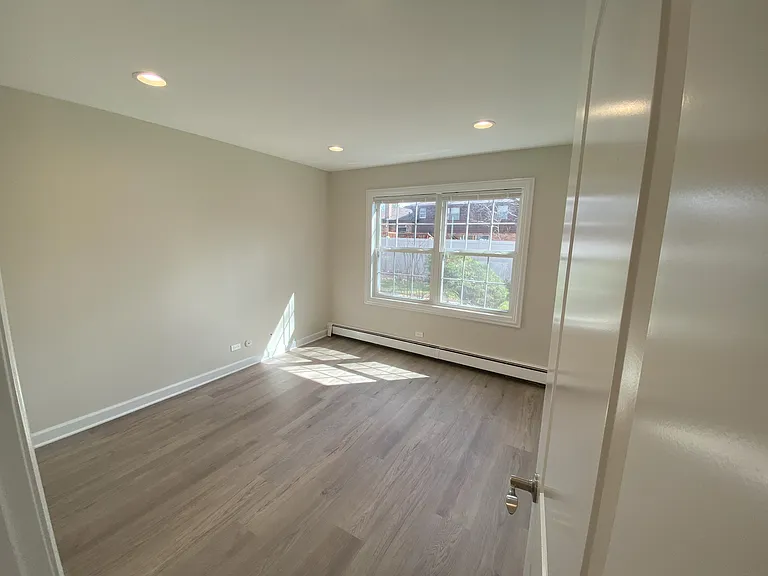 785 Pershing Ave #4-A — Photo 5