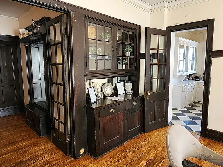 St. James Court Historic Apartments — Photo 26