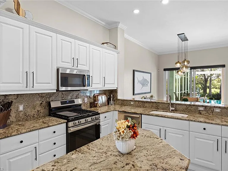 8446 Mallards Way — Photo 14