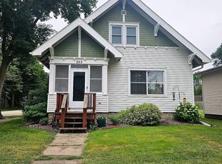 202 Ash Ave W, Swea City, IA 50590