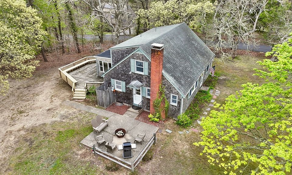 1st image of 495 School House Rd