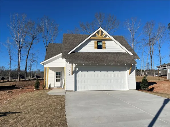 774 Hunters Way, Opelika, AL 36801