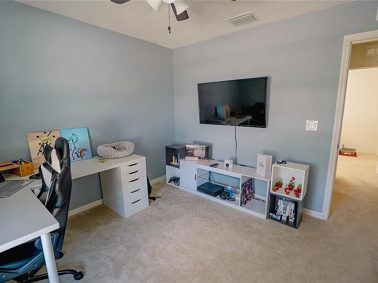 10561 Laguna Plains Dr — Photo 18
