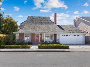 423 16th Pl, Costa Mesa, CA 92627