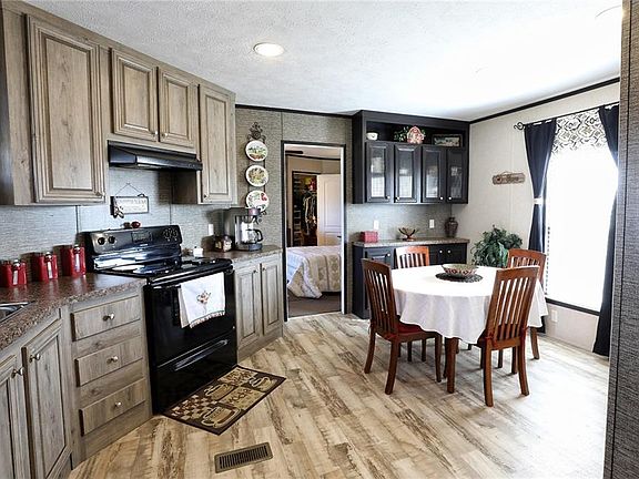 5th image of 3597 County Road 22900