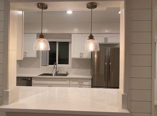 1021 Hornblend St, San Diego, CA 92109