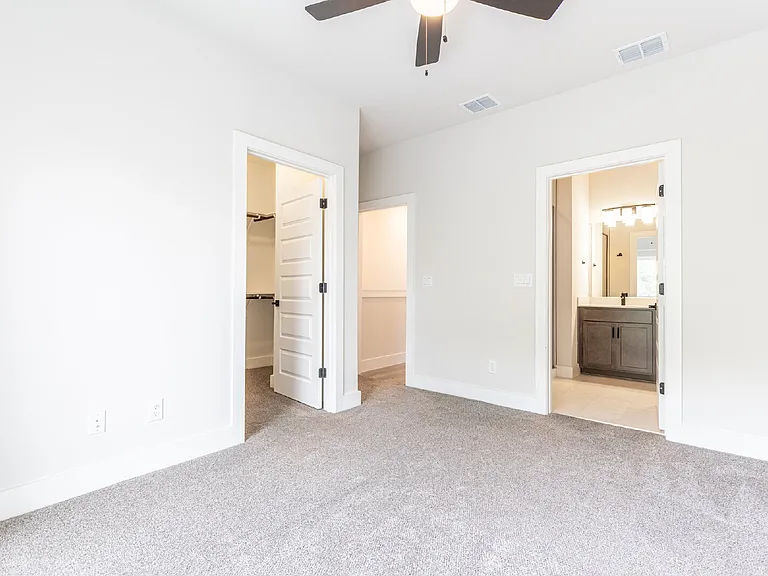 411 Ira Ave #2102 — Photo 24