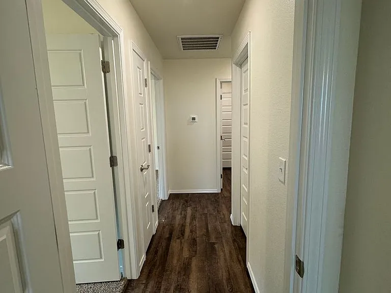 4401 Beacon Rd — Photo 15