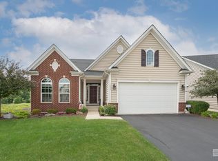 1492 Colchester Ln, Aurora, IL 60505