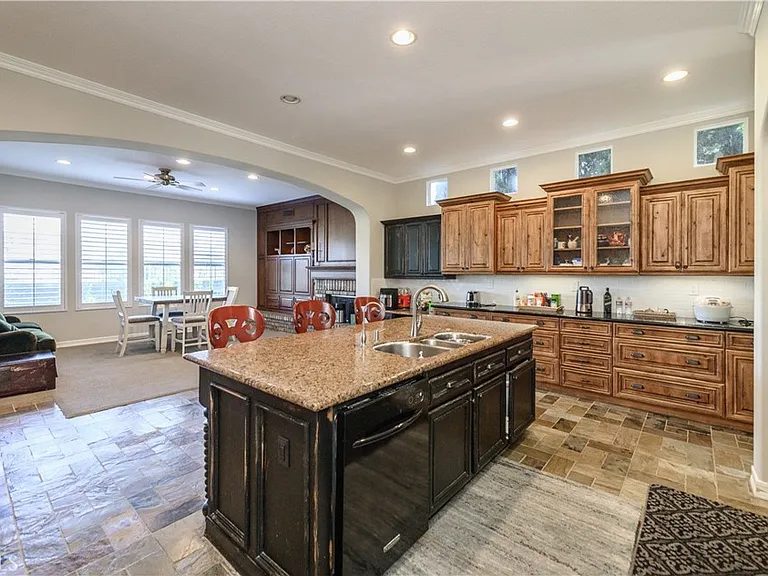 16 Pegasus Dr — Photo 10