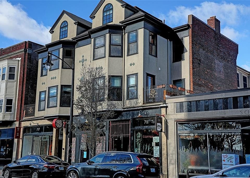 1st image of 711 Westminster St #3