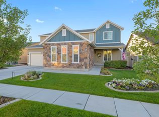 952 Elizabeth Dr, North Salt Lake, UT 84054