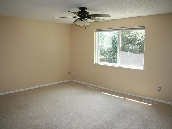 1620 River Dr, Fountain, CO 80817