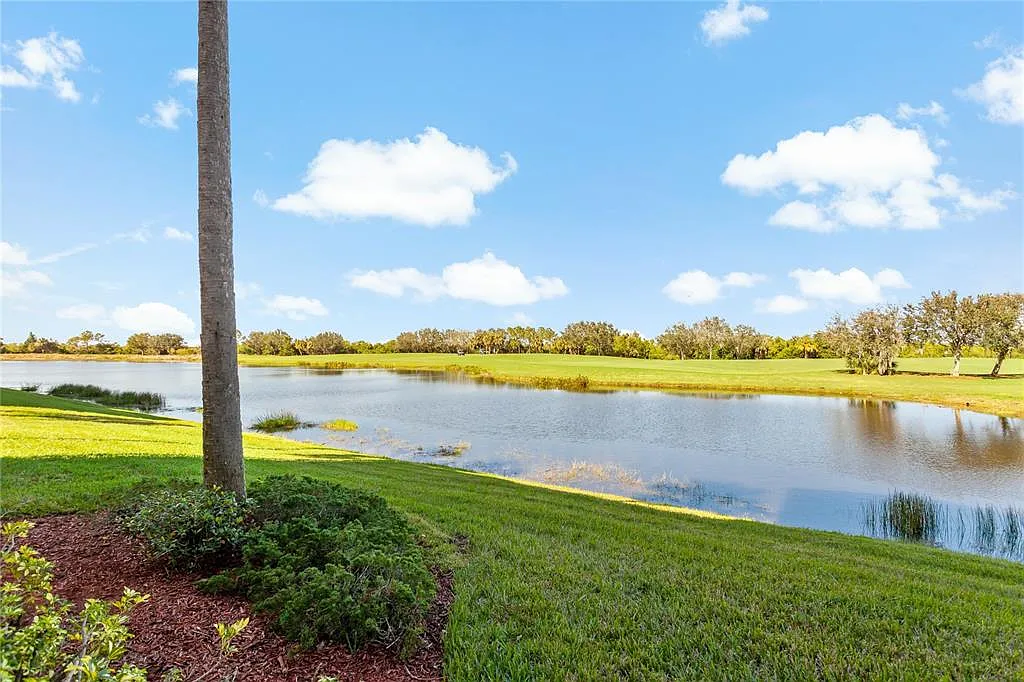 2 bed, 2.0 bath, 1156 sqft, $2,250 — Photo 3