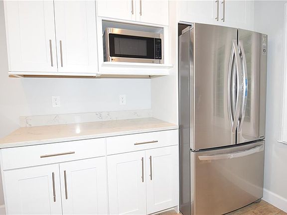 2nd image of 1600 SE Saint Lucie Blvd APT 208