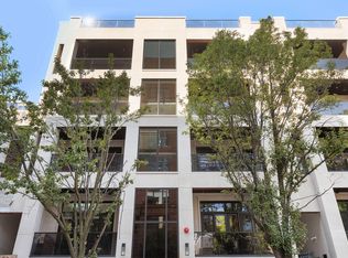 226 S Green St #2S, Chicago, IL 60607