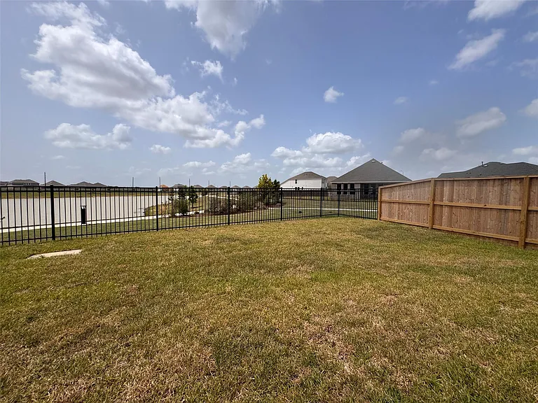 26127 Sea Rosemary Ln — Photo 3