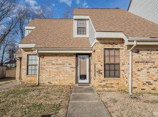 5615 Maple Ln, Newburgh, IN 47630