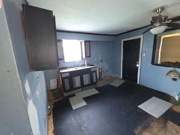 4th image of 4132 W 138th St