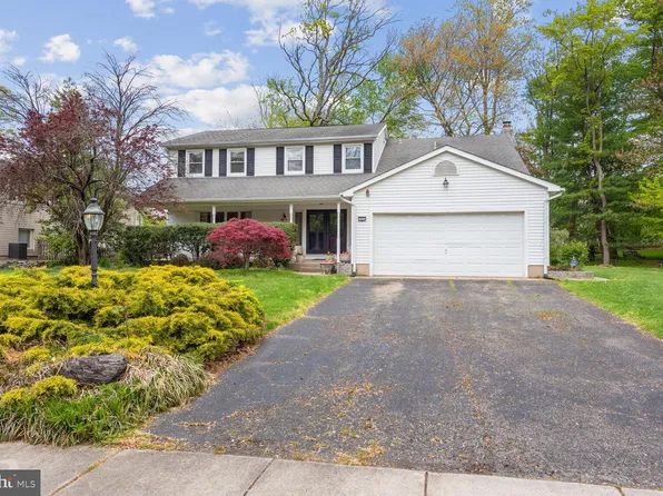 513 Garwood Dr, Cherry Hill, NJ 08003