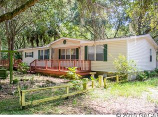 110 Killian Dr, Hawthorne, FL 32640