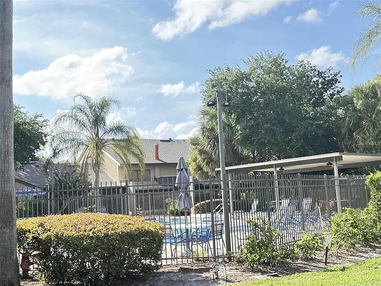 497 Club Dr — Photo 28
