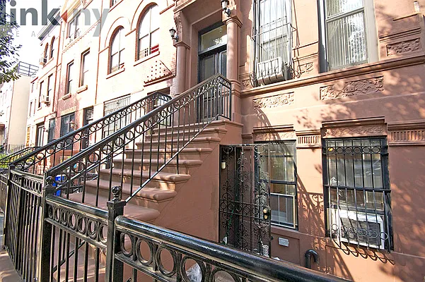 Rented by Link NY Realty | media 18