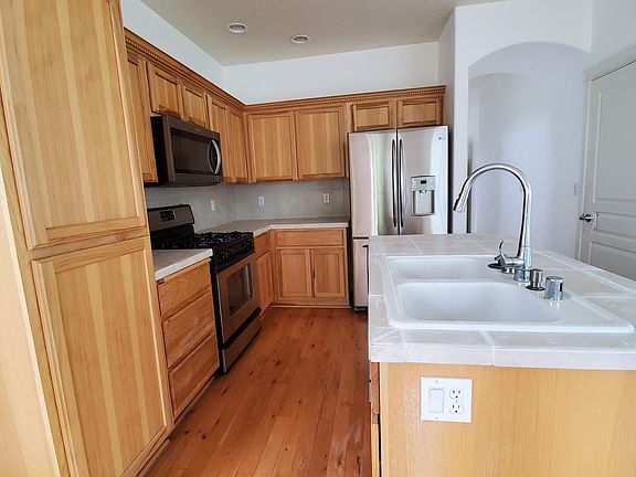 2nd image of 2327 NE 149th St