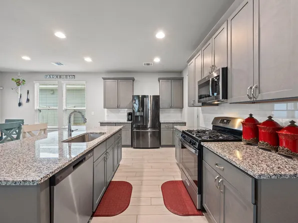 161 Appleberry Ln, Elgin, TX 78621