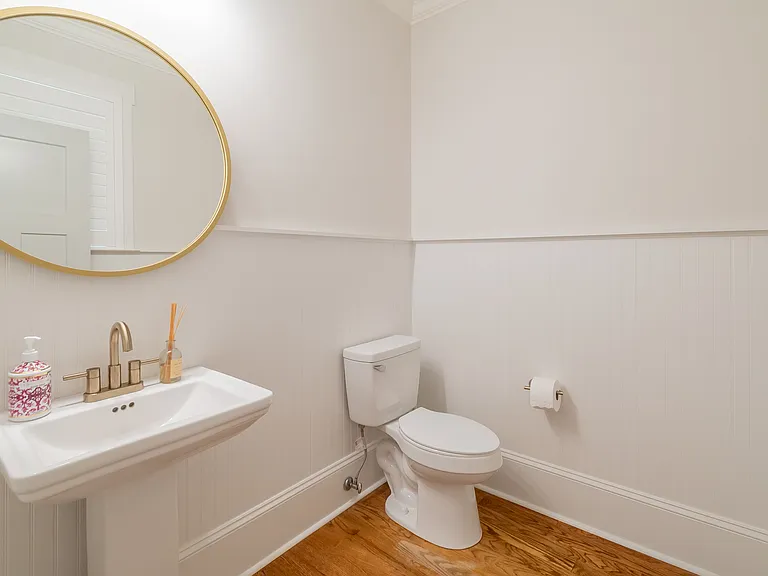 1005 State St — Photo 20