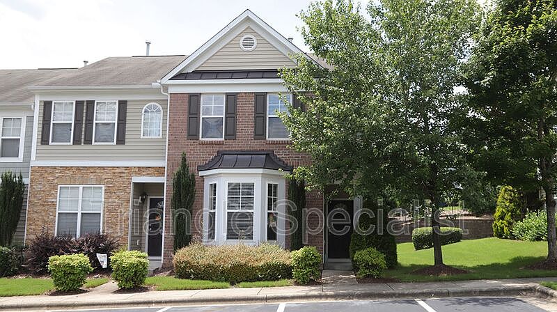 1st image of 2951 Casona Way