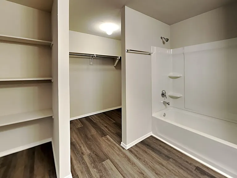 408 Fox Burrow Ln — Photo 10