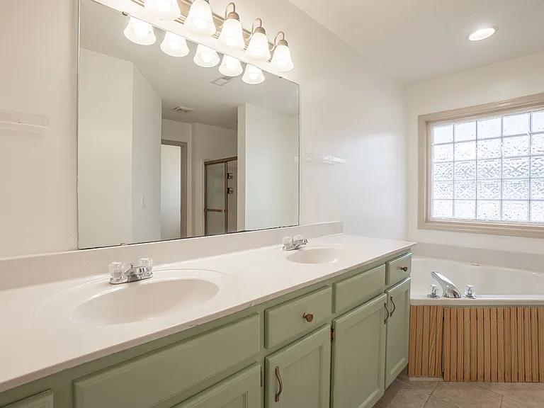 1830 Barnwell Dr — Photo 11